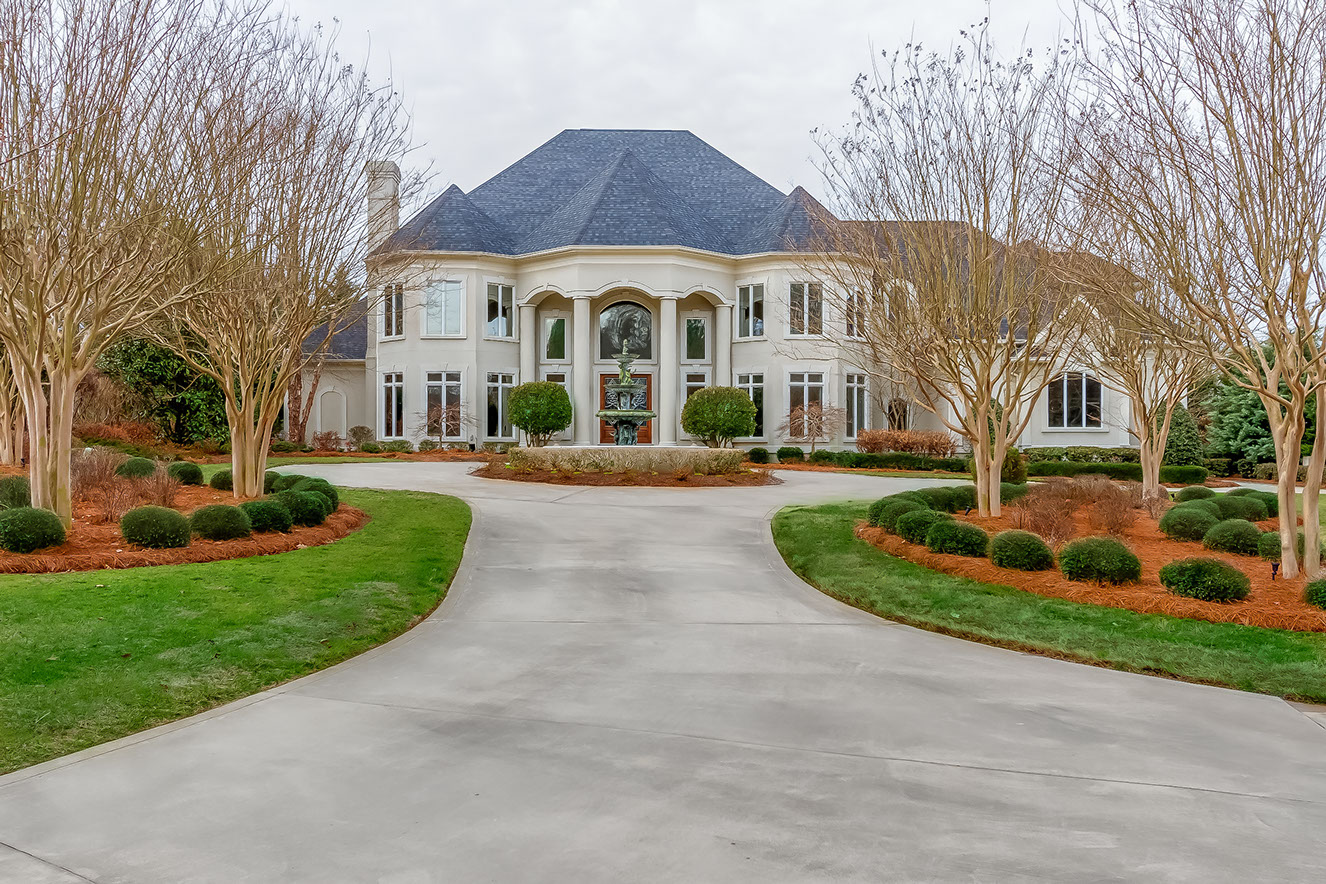 Residential luxury home photography by Jesse Samples Allen Tate Realtors